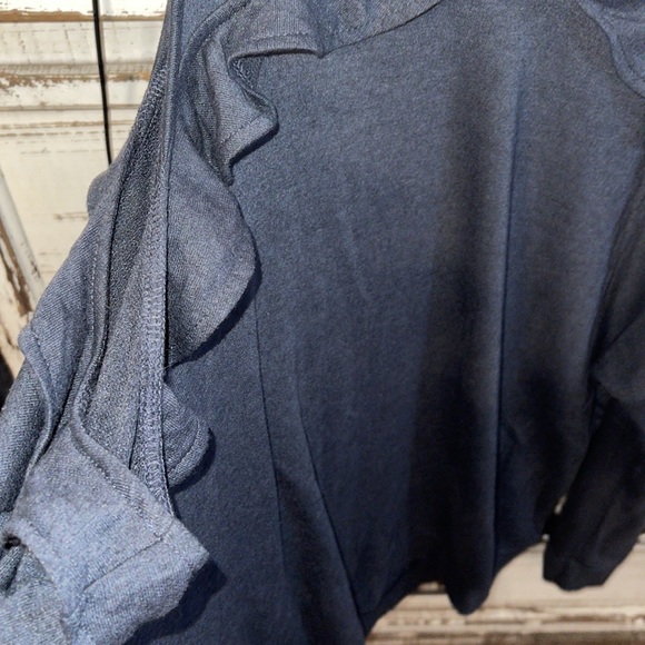 NWOT Mossimo grey cold shoulder sweater size xxl so cute and soft brand new - Picture 6 of 6